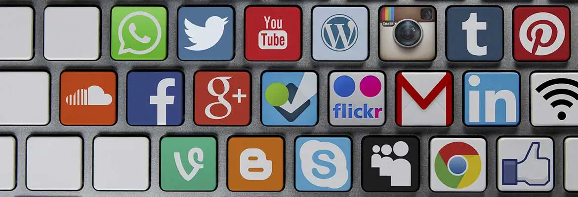 Educação nas Redes Sociais Educação nas Redes Sociais