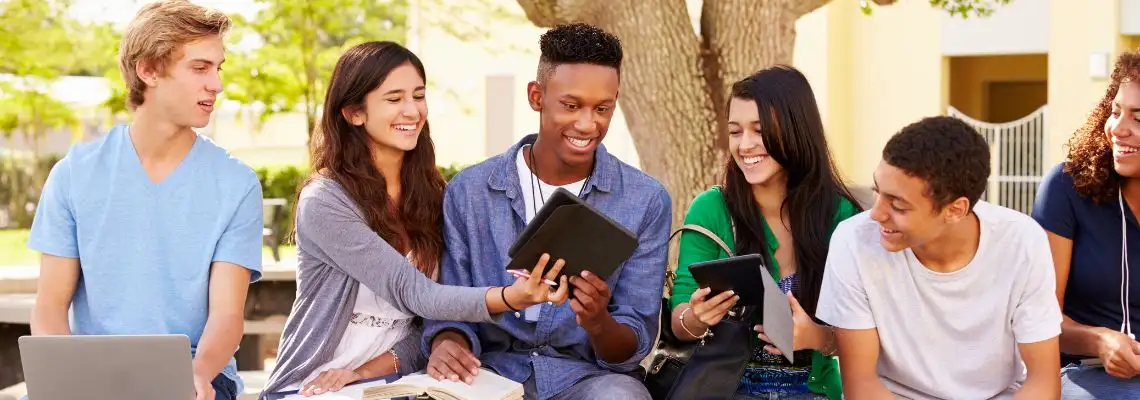 A BNCC e o Ensino Médio A BNCC e o Ensino Médio